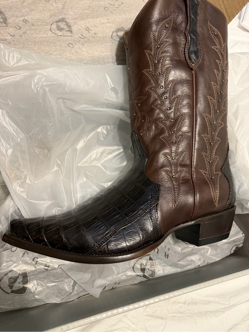 Women’s cayman Western Leather Cowboy Boots - Dark Brown Croc Toe